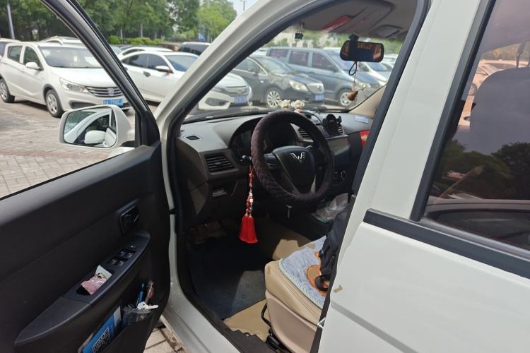 Used Wuling Hongguang 2018 1.5L S Standard Version L2B Driver Seat
