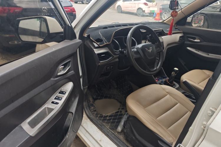 Used Wuling Hongguang 2018 1.5L S Comfort Model L2B Driver Seat