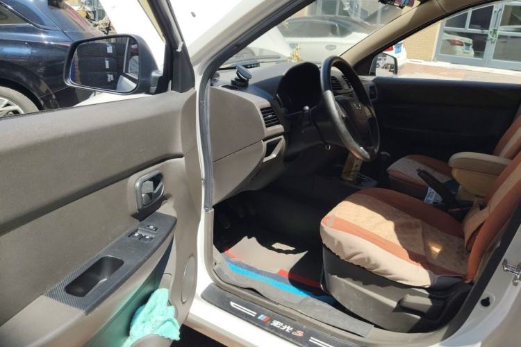Used Wuling Hongguang 2018 1.2L Classic S Base Model Driver Seat