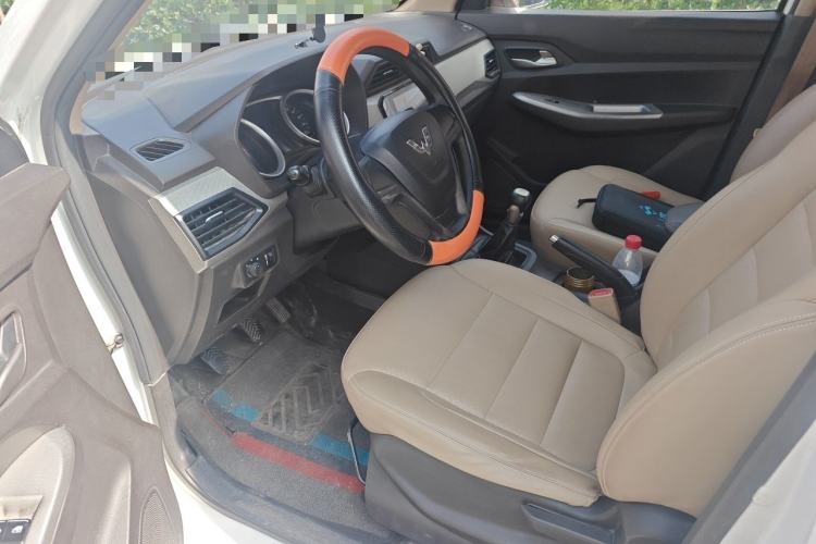 Used Wuling Hongguang 2018 1.5L S Comfort Model L2B Driver Seat