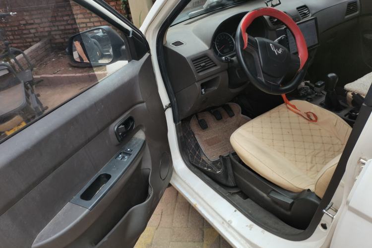Used Wuling Hongguang 2018 1.5L Classic S Base Model Driver Seat