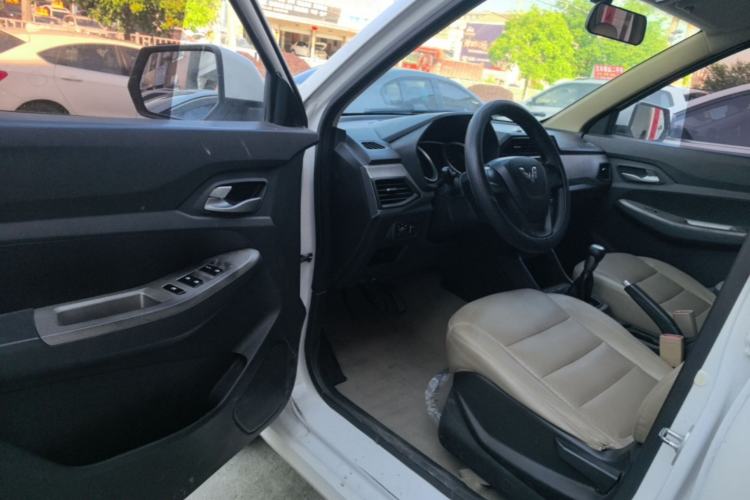 Used Wuling Hongguang 2018 1.5L S Comfort Model L2B Driver Seat