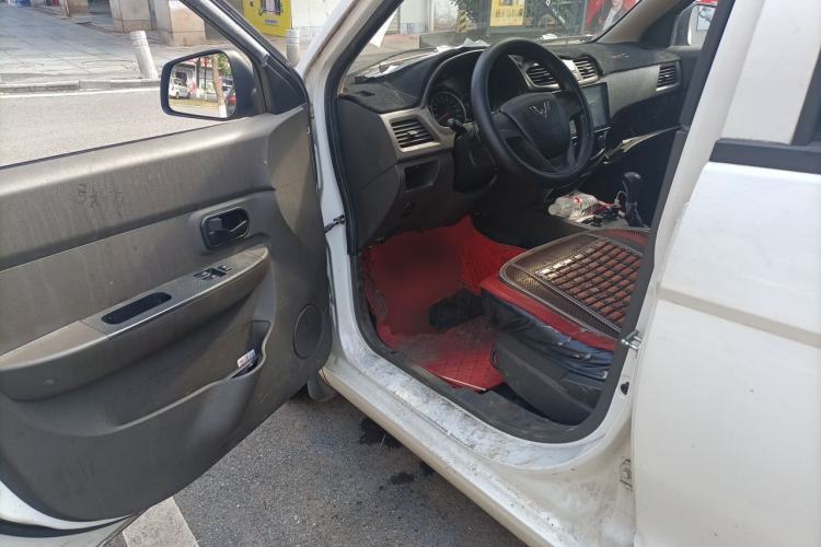 Used Wuling Hongguang 2018 1.5L Classic S Base Model Driver Seat