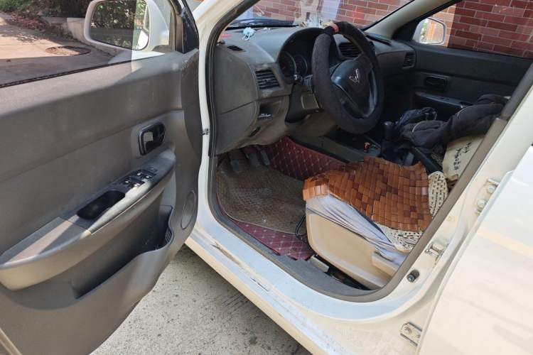 Used Wuling Hongguang 2018 1.5L Classic S Standard Model Driver Seat