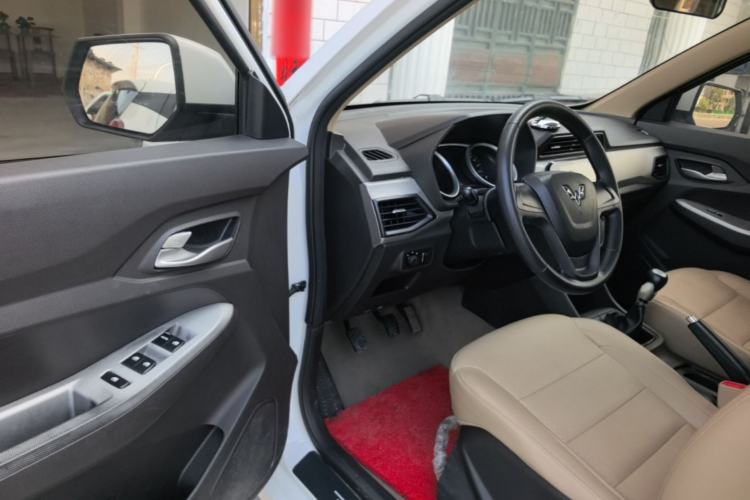 Used Wuling Hongguang 2018 1.5L S Comfort Model L2B Driver Seat