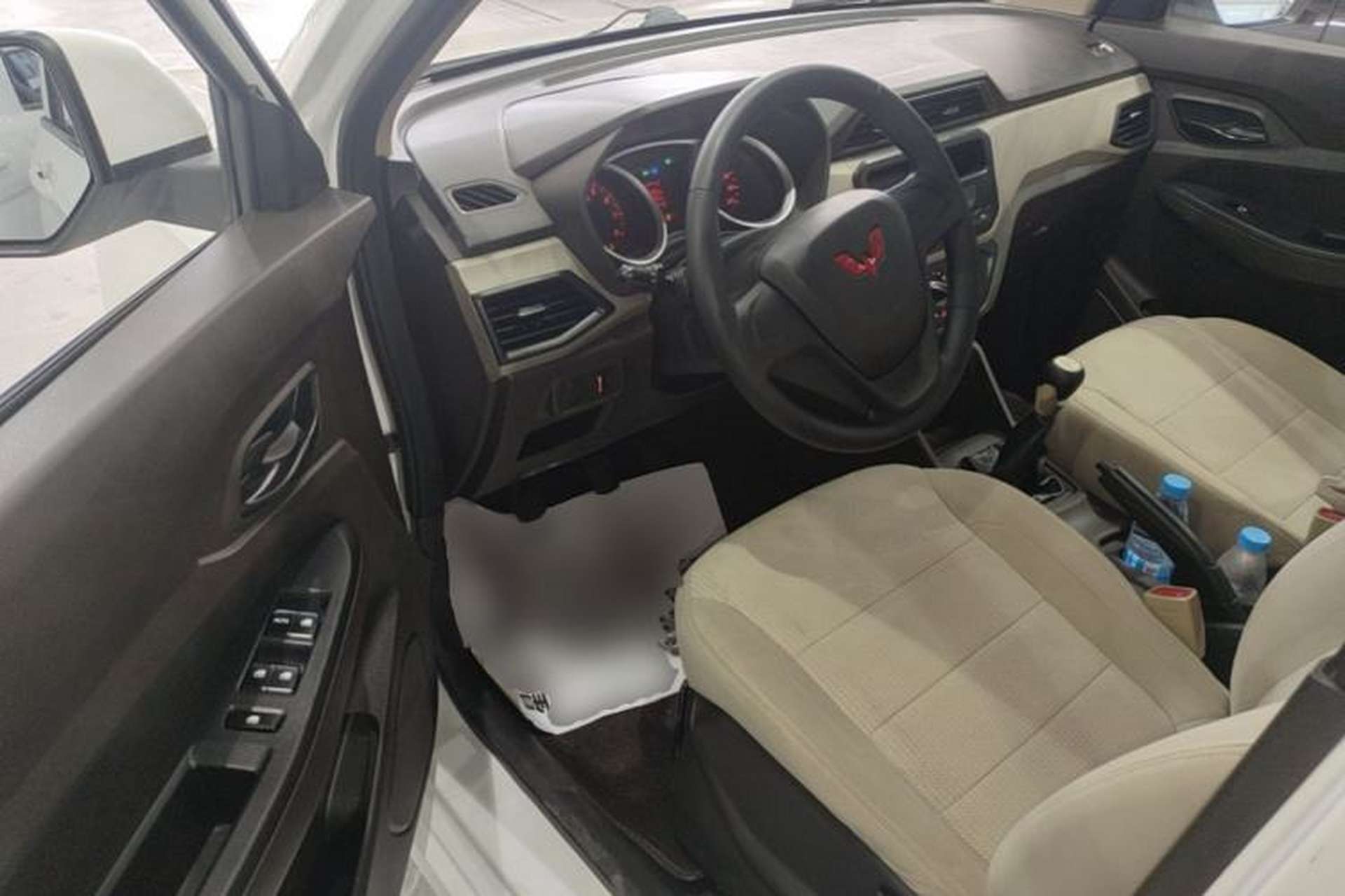 Used Wuling Hongguang 2018 1.5L S Standard Version L2B Driver Seat