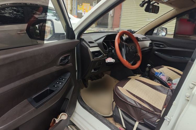Used Wuling Hongguang 2018 1.5L S Standard Version L2B Driver Seat