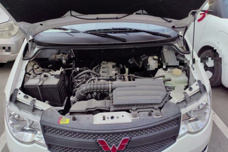 Used Wuling Hongguang 2018 1.5L Classic S Base Model Engine Bay