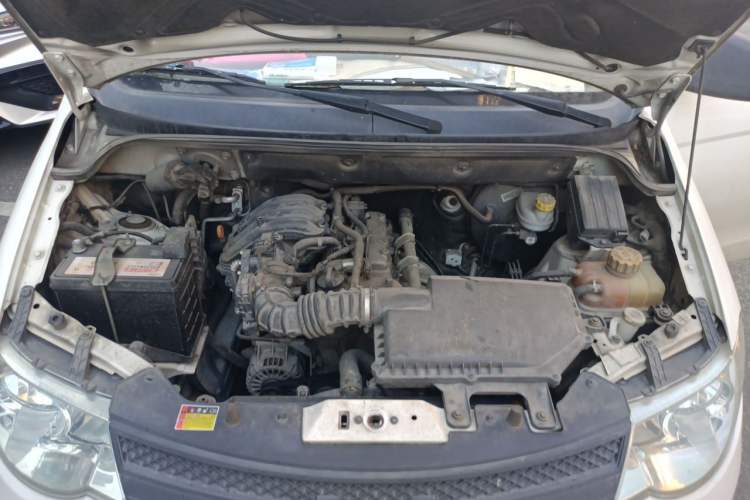 Used Wuling Hongguang 2018 1.2L Classic S Base Model Engine Bay