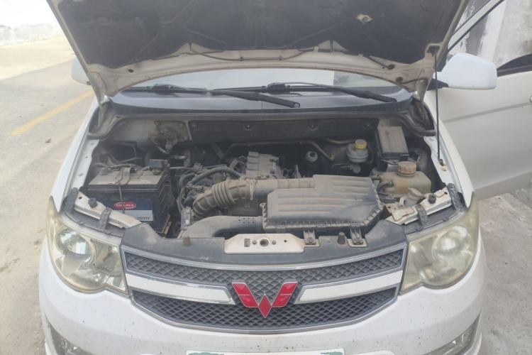 Used Wuling Hongguang 2018 1.5L S Standard Version L2B Engine Bay