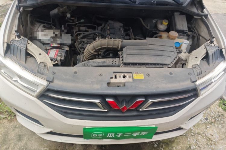 Used Wuling Hongguang 2018 1.5L S Comfort Model L2B Engine Bay