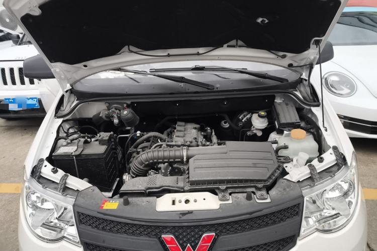 Used Wuling Hongguang 2018 1.5L Classic S Base Model Engine Bay