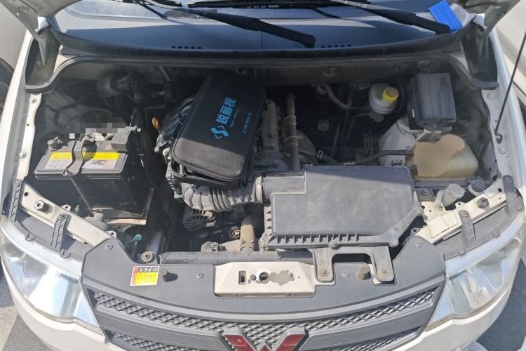 Used Wuling Hongguang 2018 1.2L Classic S Base Model Engine Bay