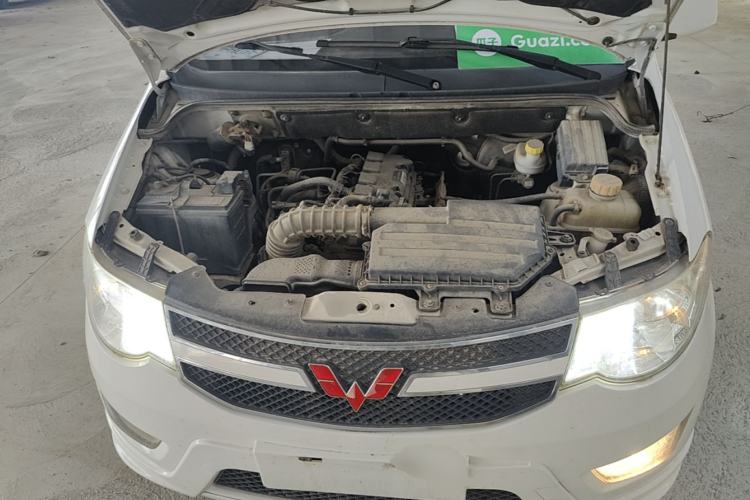 Used Wuling Hongguang 2018 1.5L Classic S Standard Model Engine Bay
