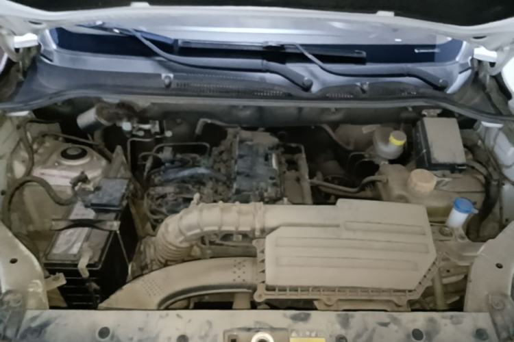 Used Wuling Hongguang 2018 1.5L S Comfort Model L2B Engine Bay