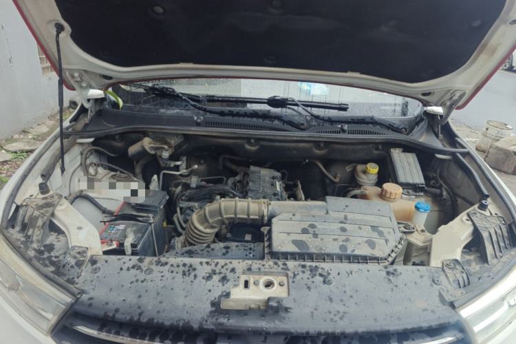 Used Wuling Hongguang 2018 1.5L S Standard Version L2B Engine Bay