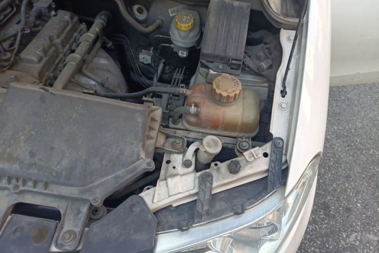 Used Wuling Hongguang 2018 1.2L Classic S Base Model Engine Bay Left