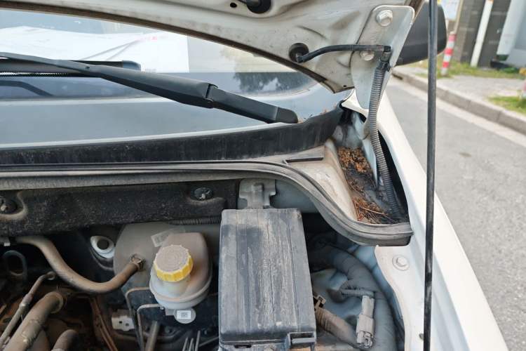 Used Wuling Hongguang 2018 1.5L Classic S Base Model Engine Bay Left