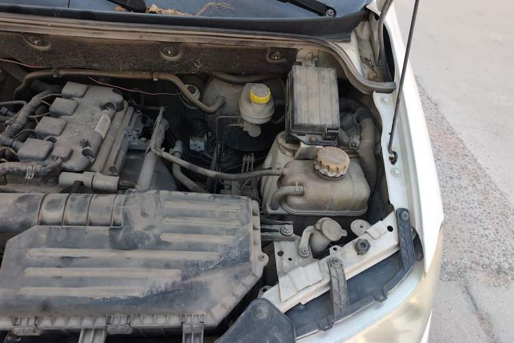 Used Wuling Hongguang 2018 1.5L Classic S Base Model Engine Bay Left