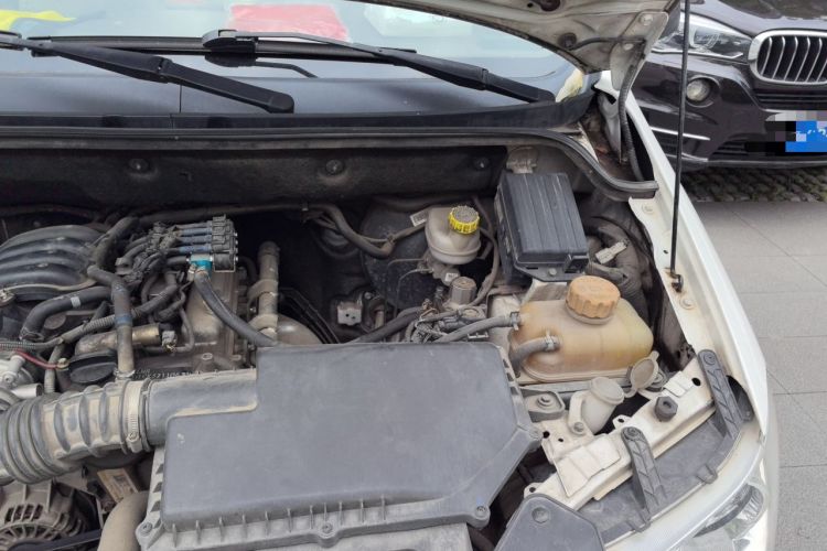 Used Wuling Hongguang 2018 1.2L Classic S Base Model Engine Bay Left