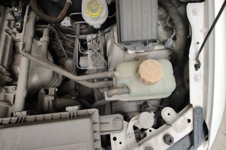 Used Wuling Hongguang 2018 1.5L Classic S Base Model Engine Bay Left