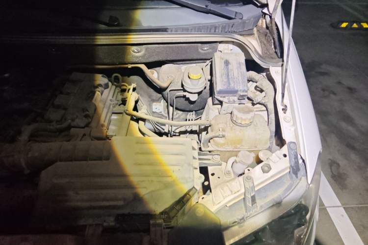 Used Wuling Hongguang 2018 1.5L Classic S Base Model Engine Bay Left
