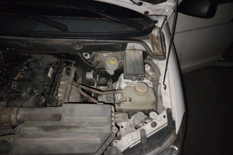 Used Wuling Hongguang 2018 1.5L Classic S Base Model Engine Bay Left