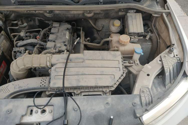 Used Wuling Hongguang 2018 1.5L S Comfort Model L2B Engine Bay Left