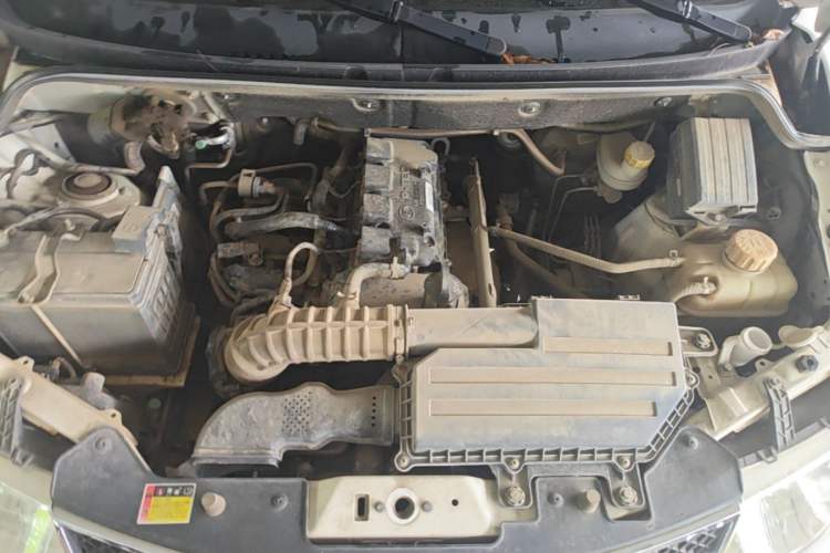 Used Wuling Hongguang 2018 1.5L Classic S Standard Model Engine Bay