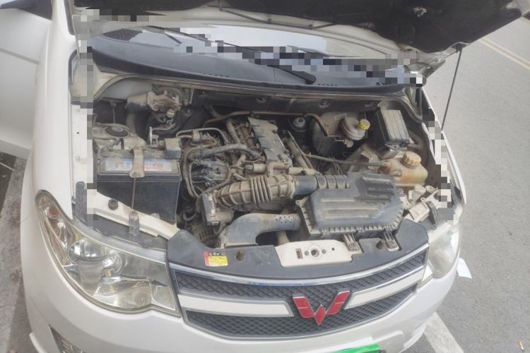 Used Wuling Hongguang 2018 1.5L Classic S Standard Model Engine Bay