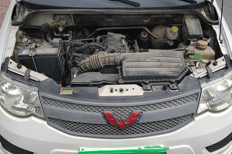 Used Wuling Hongguang 2018 1.5L Classic S Base Model Engine Bay