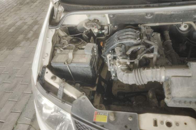Used Wuling Hongguang 2018 1.2L Classic S Base Model Engine Bay Right