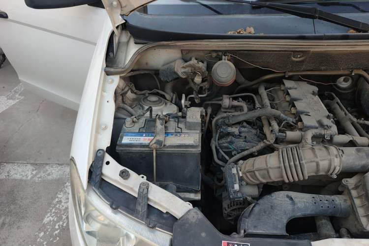 Used Wuling Hongguang 2018 1.5L Classic S Base Model Engine Bay Right
