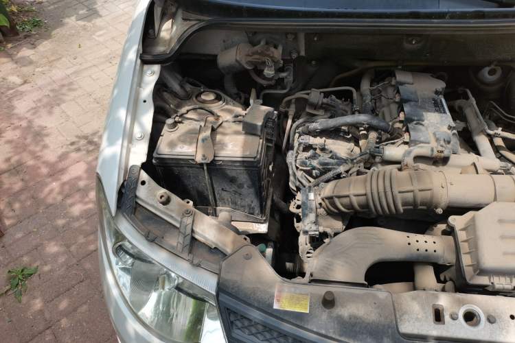 Used Wuling Hongguang 2018 1.5L Classic S Base Model Engine Bay Right