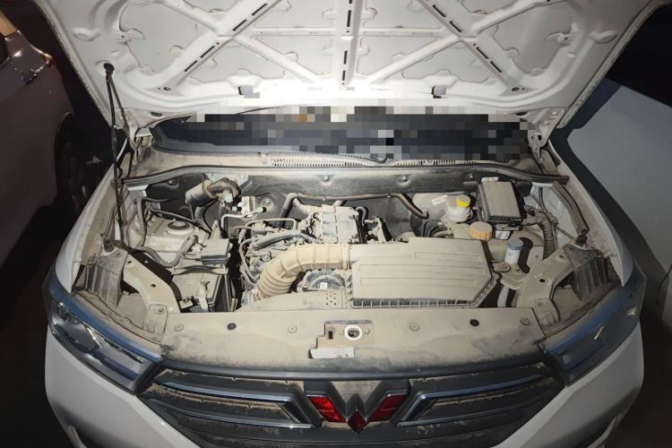 Used Wuling Hongguang 2018 1.5L S Standard Version L2B Engine Bay
