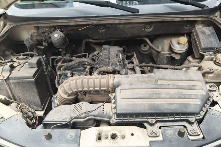 Used Wuling Hongguang 2018 1.5L Classic S Standard Model Engine Bay