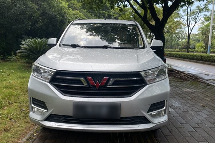 Used Wuling Hongguang 2018 1.5L S Comfort Model L2B Exterior 1