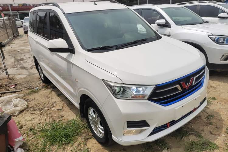 Used Wuling Hongguang 2018 1.5L S Comfort Model L2B Exterior 1
