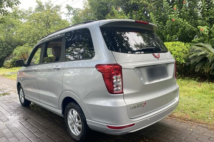 Used Wuling Hongguang 2018 1.5L S Comfort Model L2B Exterior 2