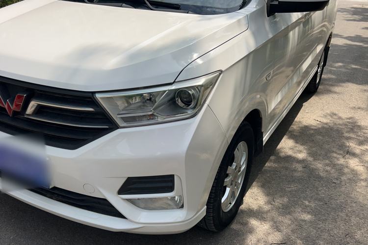 Used Wuling Hongguang 2018 1.5L S Standard Version L2B Exterior 2