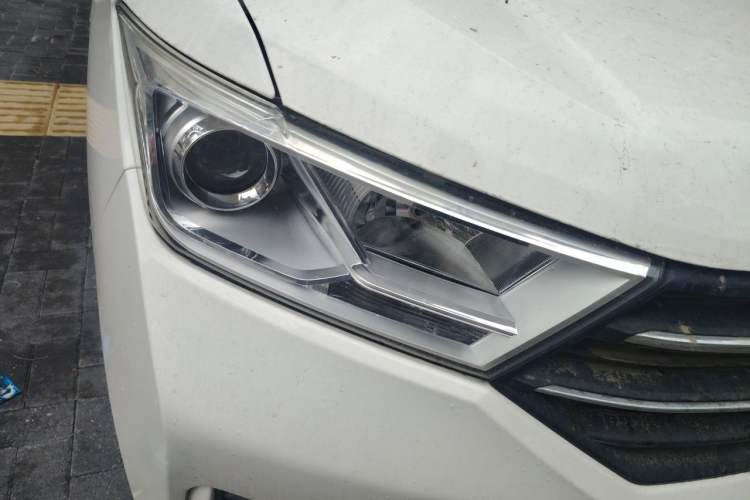 Used Wuling Hongguang 2018 1.5L S Comfort Model L2B Exterior 3