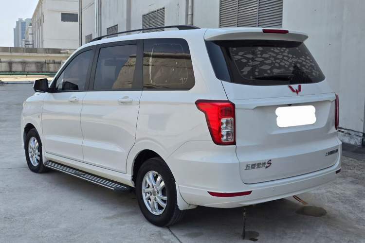 Used Wuling Hongguang 2018 1.5L S Comfort Model L2B Exterior 4