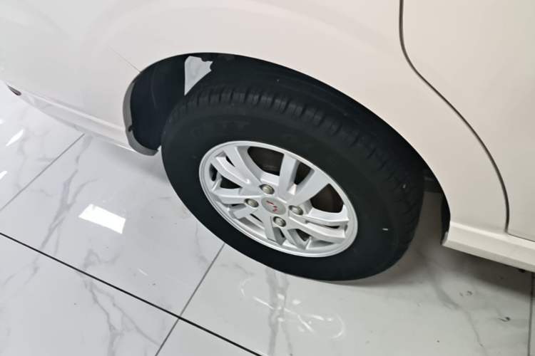 Used Wuling Hongguang 2018 1.5L S Comfort Model L2B Exterior 5