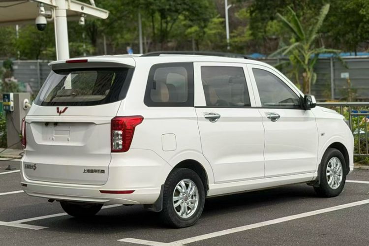 Used Wuling Hongguang 2018 1.5L S Standard Version L2B Exterior 5