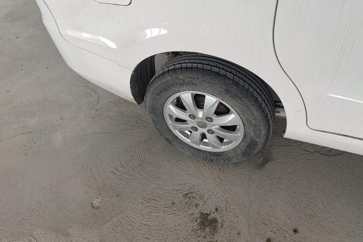 Used Wuling Hongguang 2018 1.5L Classic S Standard Model Exterior 5