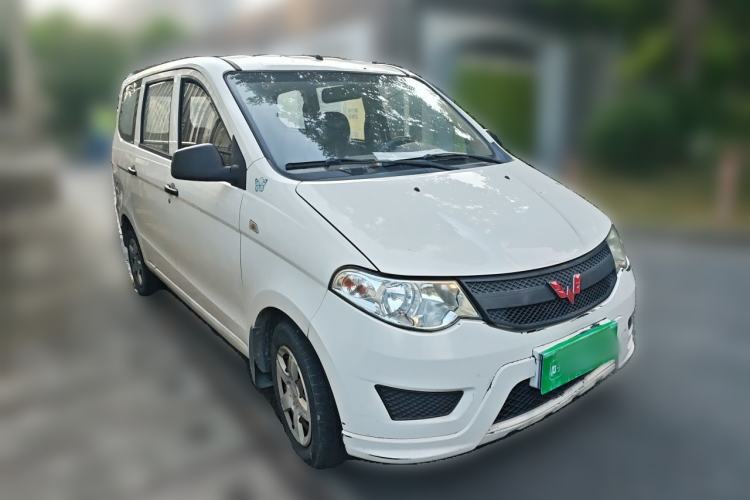 Used Wuling Hongguang 2018 1.5L Classic S Base Model Front Right 45 Deg