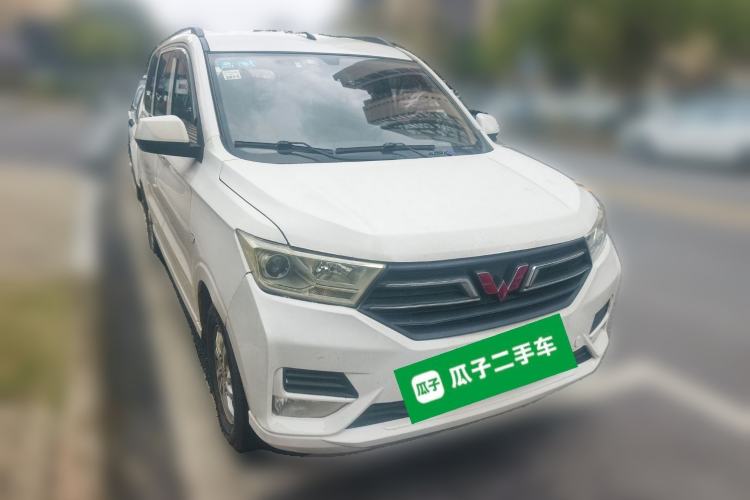 Used Wuling Hongguang 2018 1.5L S Standard Version L2B Front Right 45 Deg
