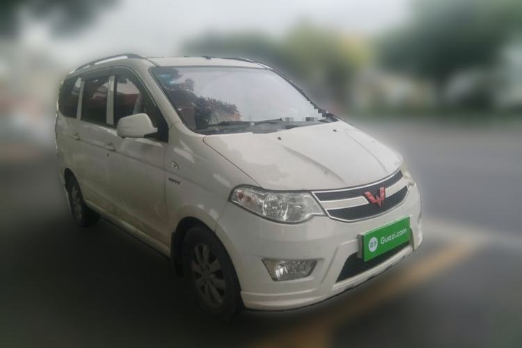 Used Wuling Hongguang 2018 1.5L Classic S Base Model Front Right 45 Deg