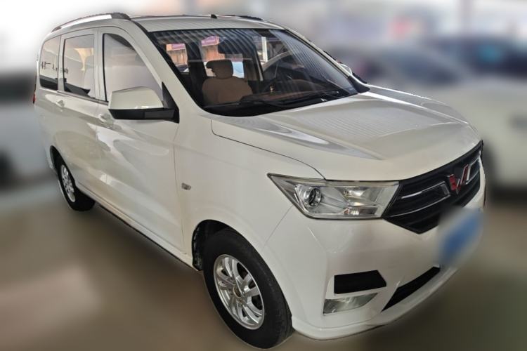 Used Wuling Hongguang 2018 1.5L S Standard Version L2B Front Right 45 Deg