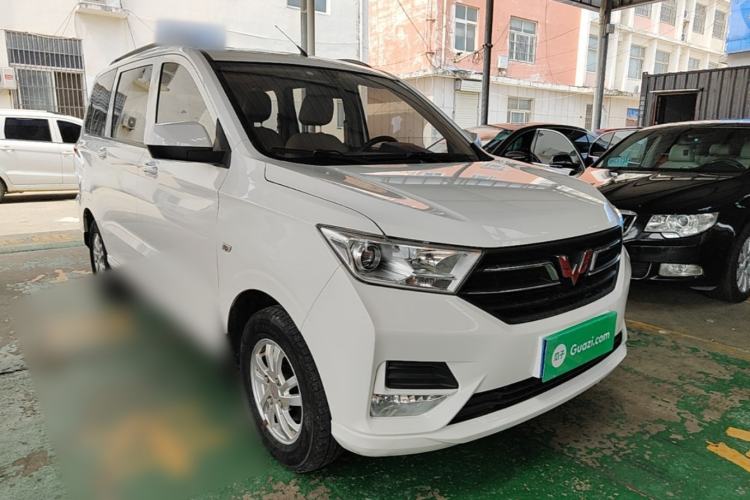 Used Wuling Hongguang 2018 1.5L S Standard Version L2B Front Right 45 Deg